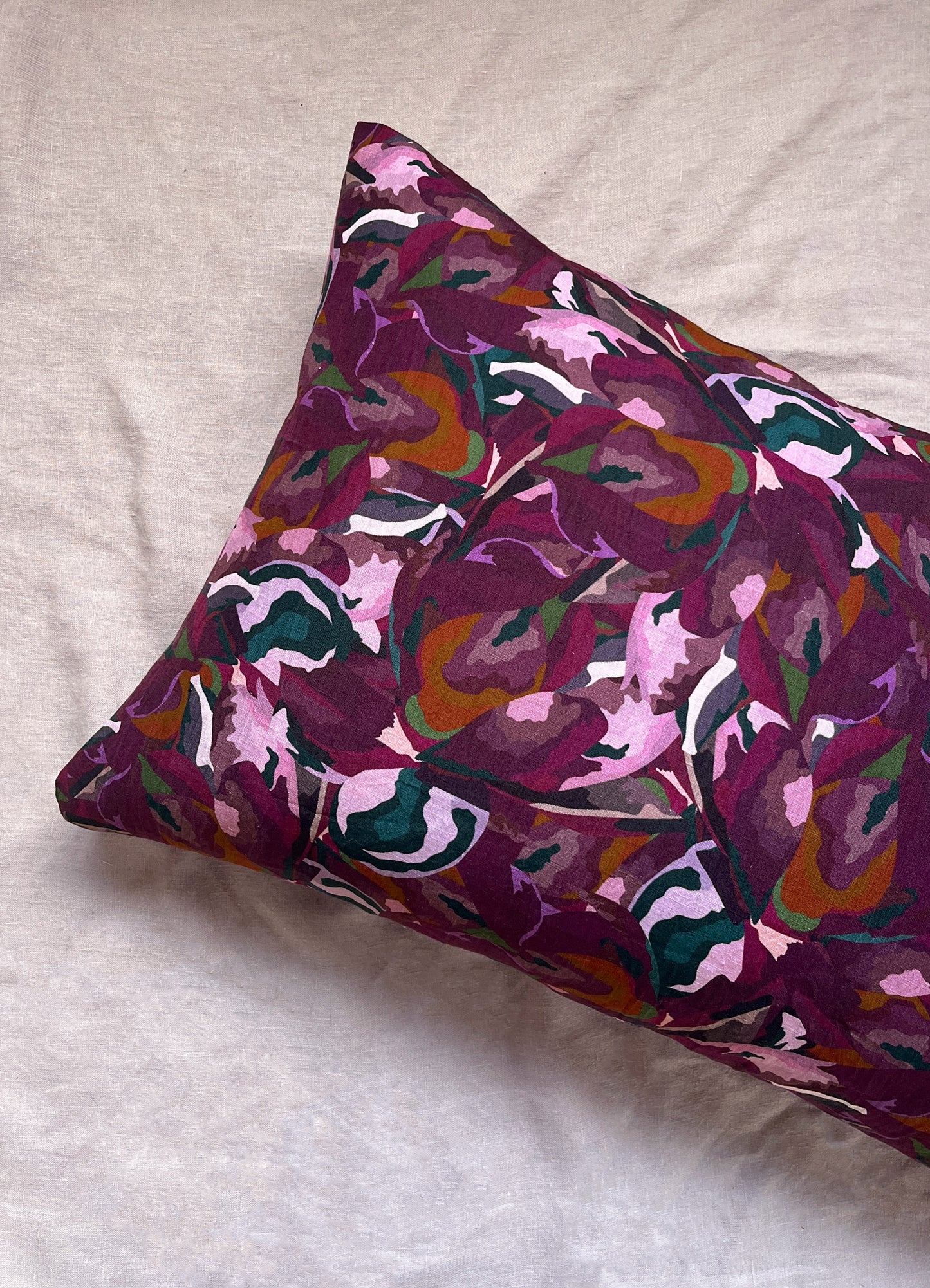 pillowcase - frondosa deep magenta